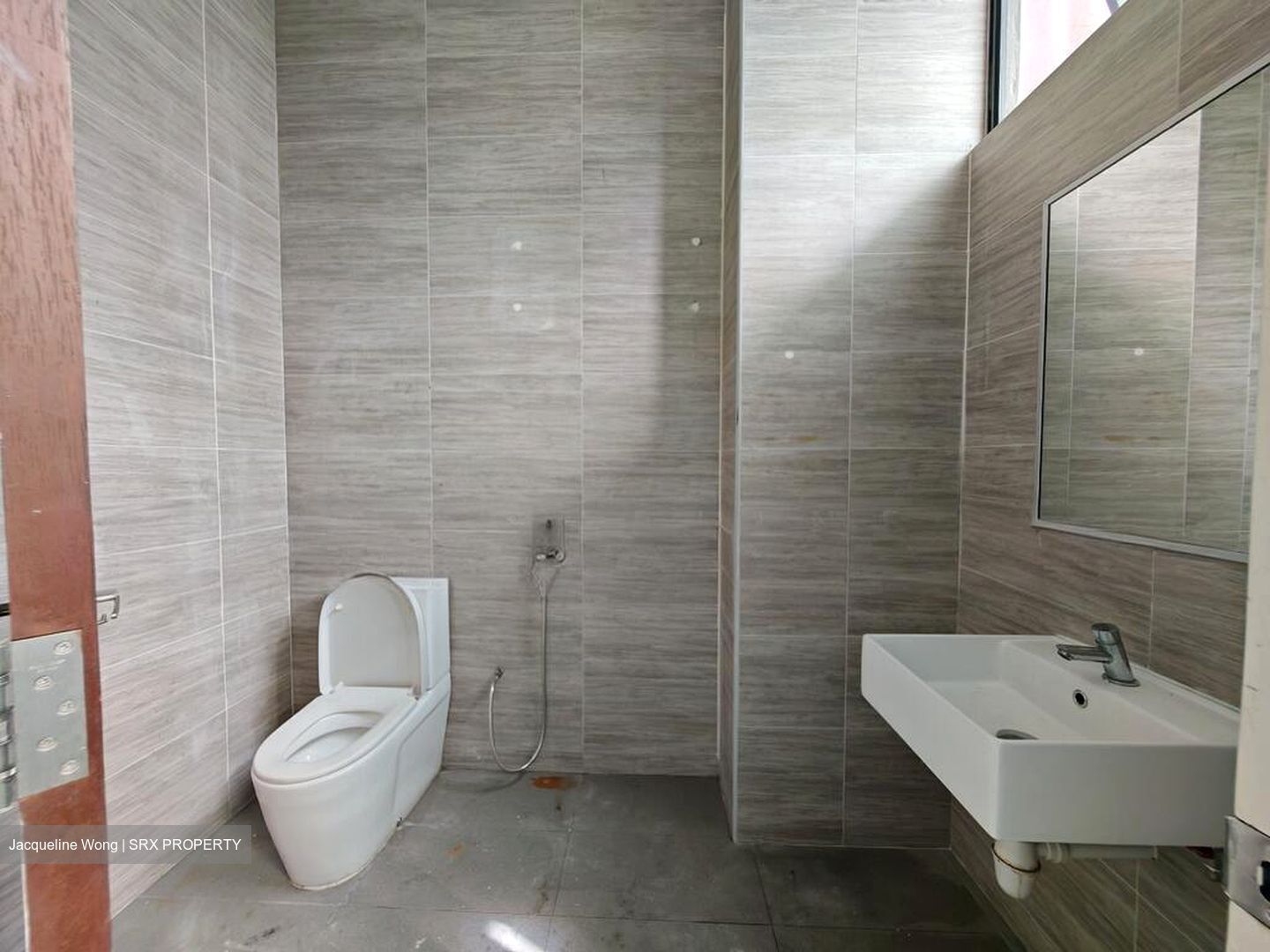 Interlocal Centre (D5), Factory #498432001